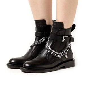 Zadig & Voltaire Laureen Black Leather & Silver Chain Ankle Booties size 8/38 ne